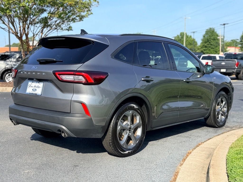 Certified 2025 Ford Escape ST-Line FWD image 9