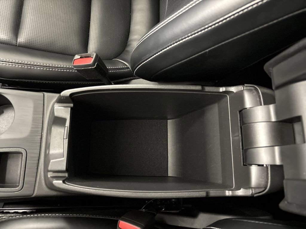 Used 2024 Ford Escape Platinum image 61