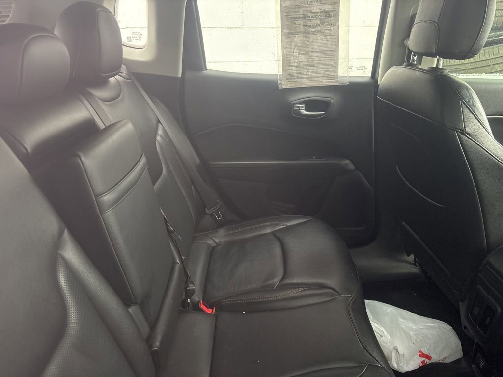 Certified 2018 Jeep Compass Limited image 13
