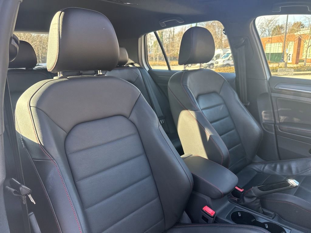 Used 2019 Volkswagen GTI SE image 33
