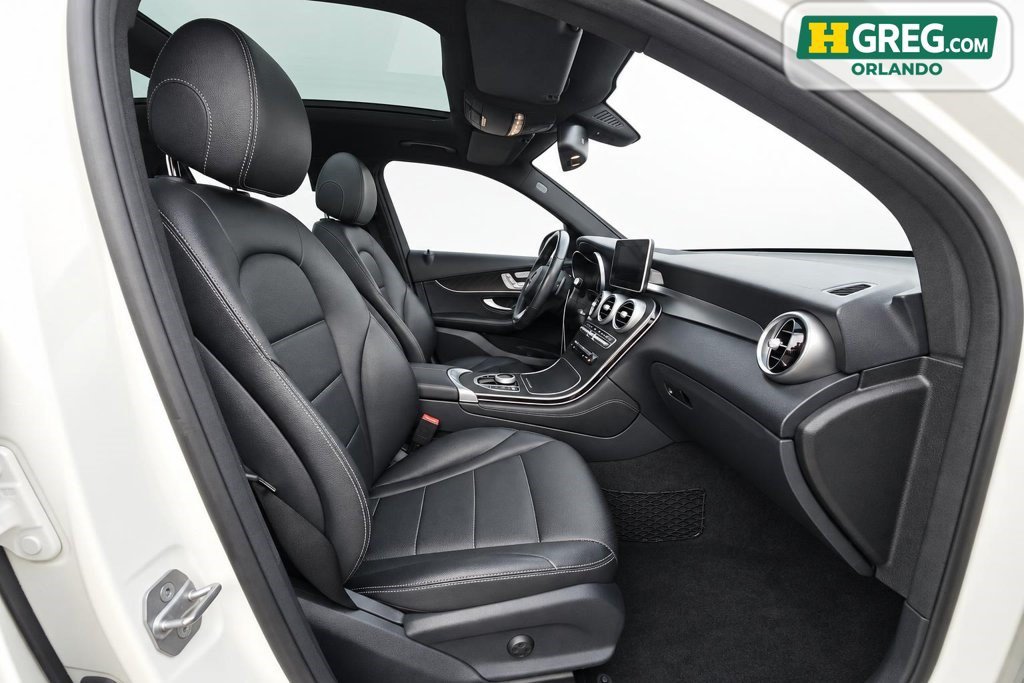 Used 2018 Mercedes-Benz GLC 300 w/ Premium Package image 11