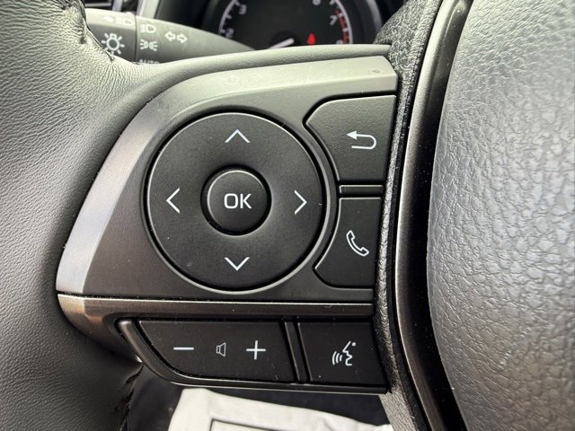 Used 2024 Toyota Camry SE image 14