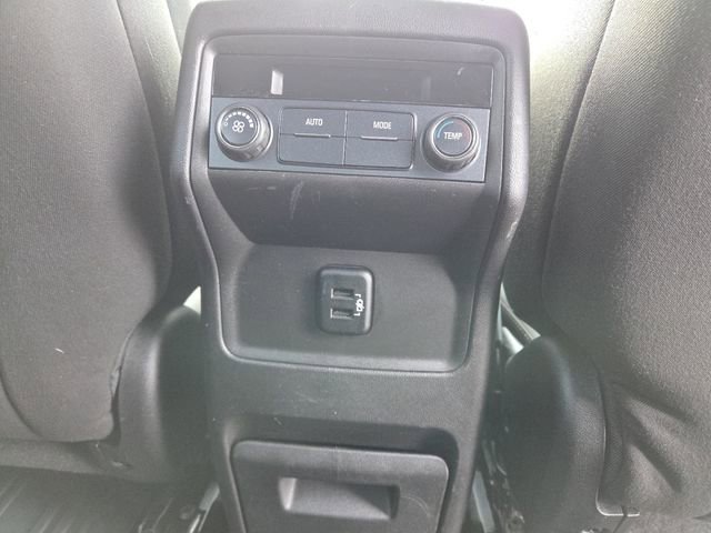 Used 2018 GMC Acadia SLE w/ Driver Alert Package I image 15