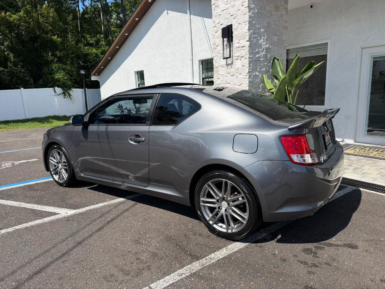 Used 2013 Scion tC FWD image 10