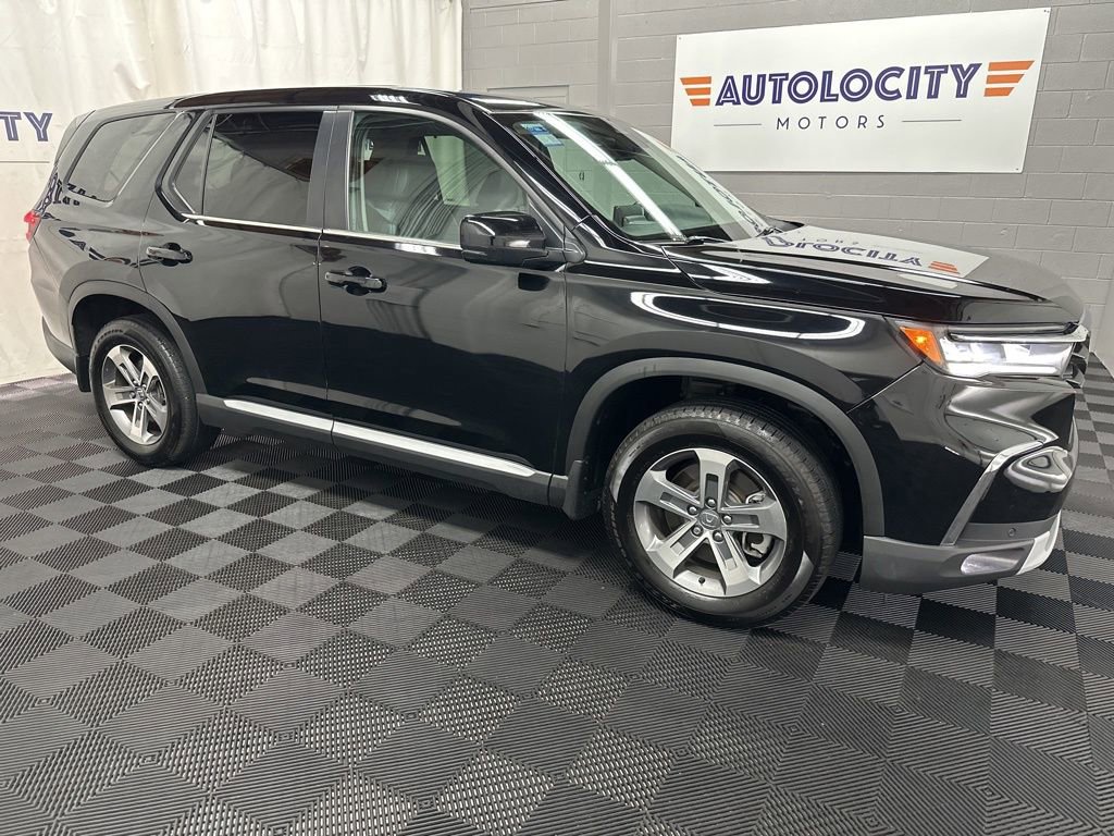 Used 2023 Honda Pilot EX-L image 3