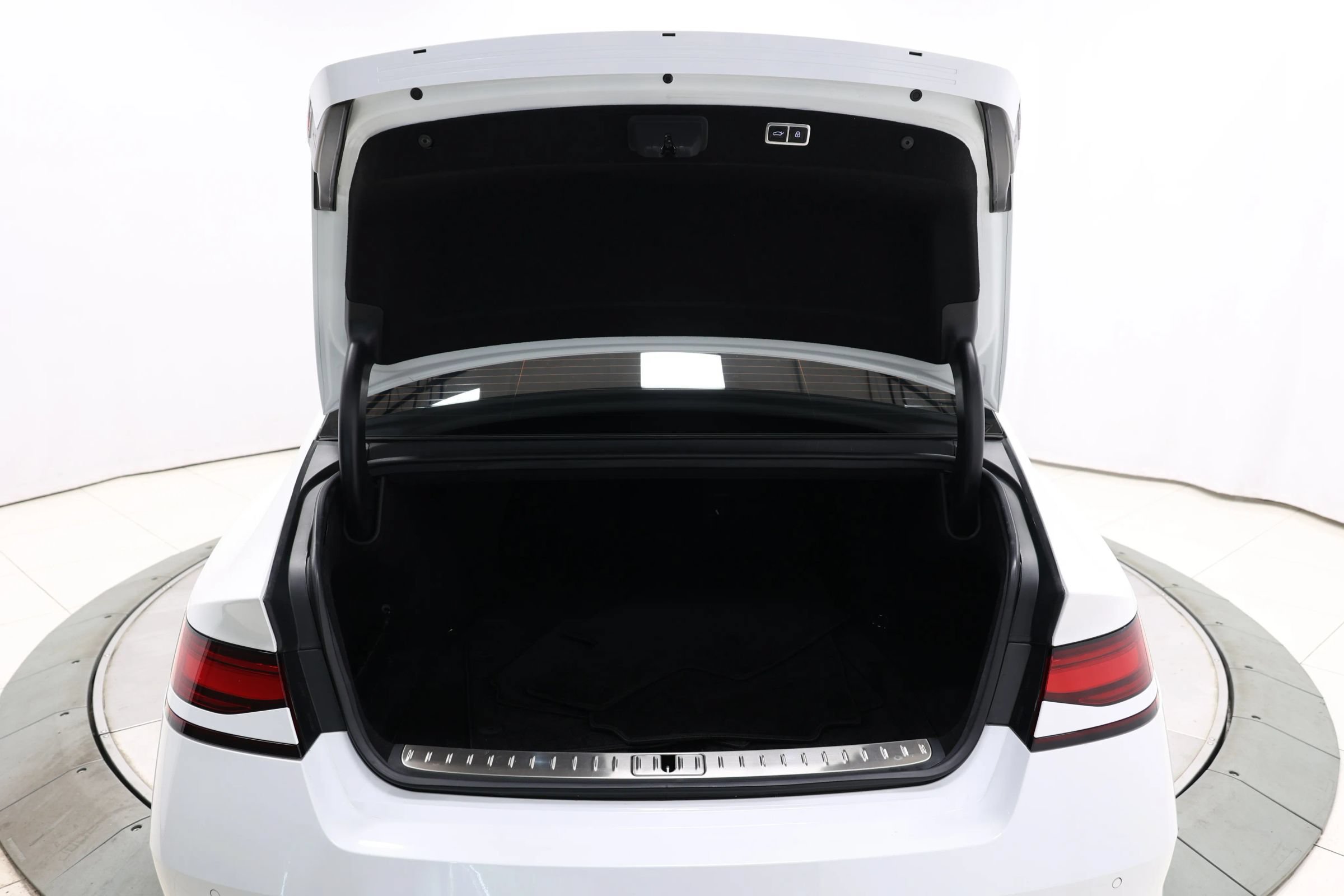 Used 2024 Genesis G90 3.5T AWD/4WD image 84