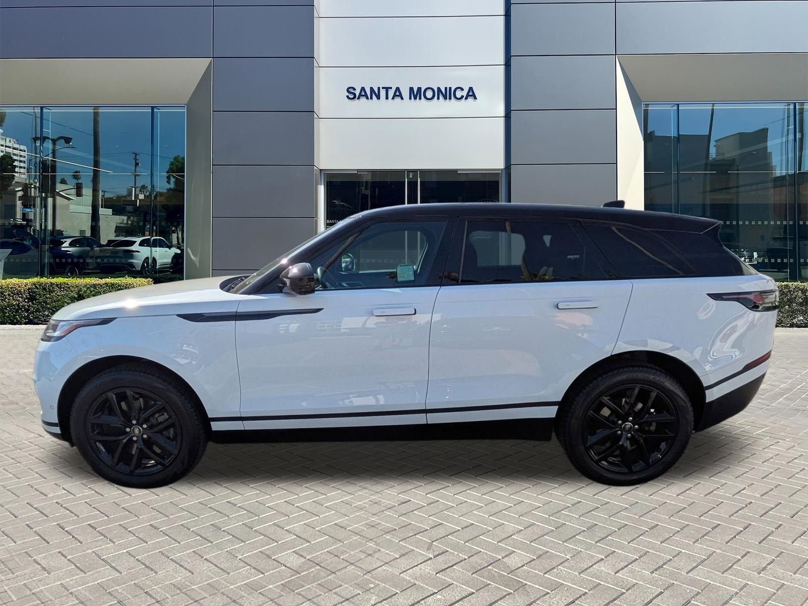 Used 2026 Land Rover Range Rover Velar S AWD/4WD image 8
