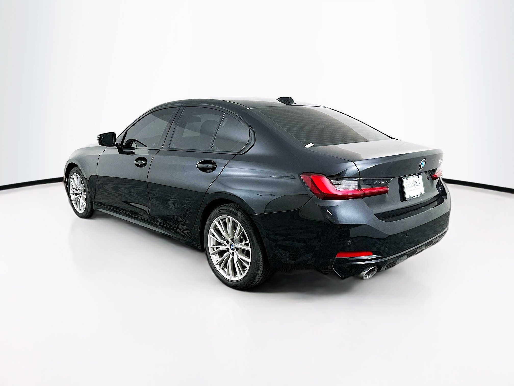 Used 2023 BMW 330i Sedan w/ Driving Assistance Package RWD image 5