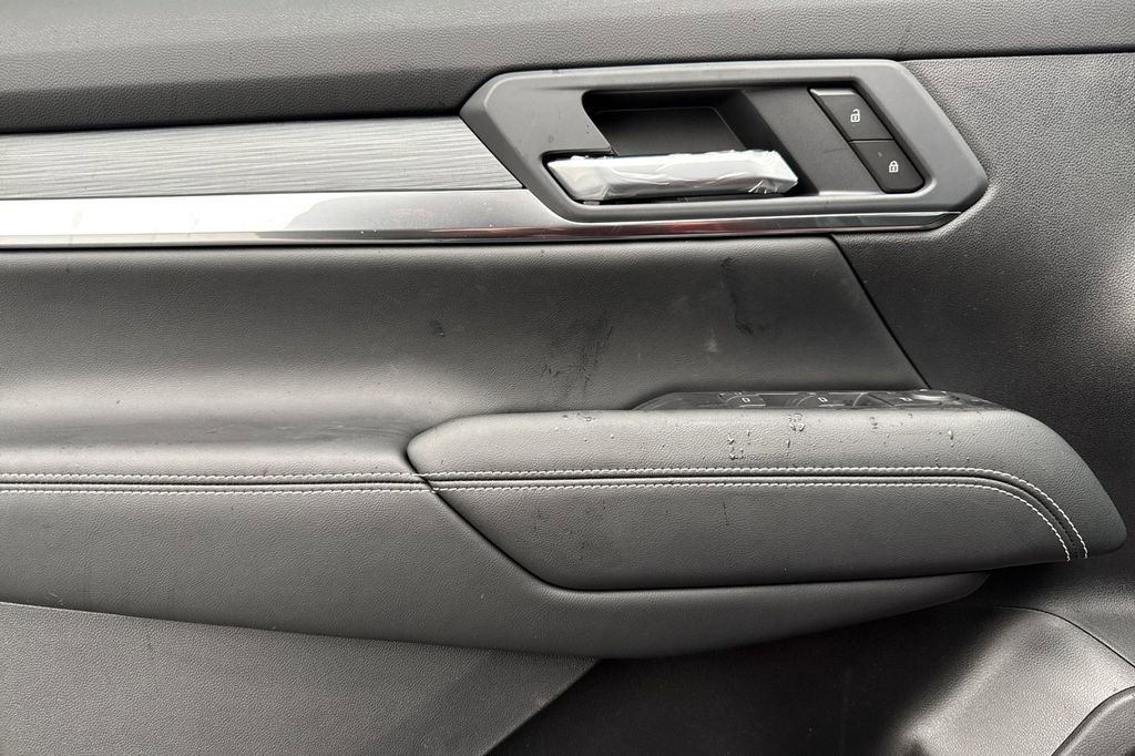New 2026 GMC Terrain Elevation w/ Black Edition FWD image 8