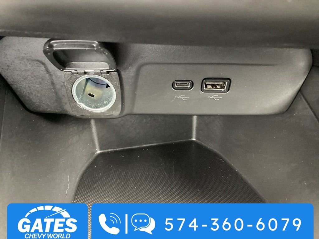Used 2024 Chevrolet Trax RS FWD image 17