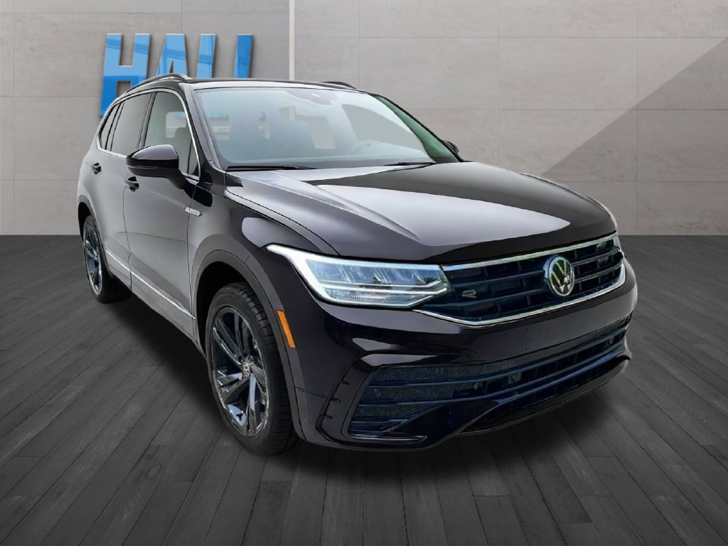 Certified 2024 Volkswagen Tiguan SE R-Line AWD/4WD image 9