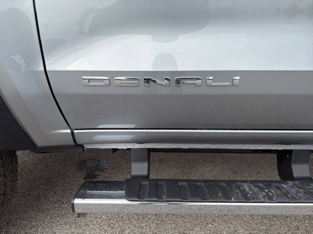 New 2026 GMC Canyon Denali image 10