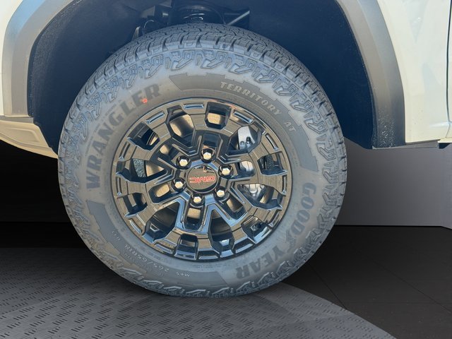 New 2026 GMC Canyon Elevation w/ Convenience Package image 29