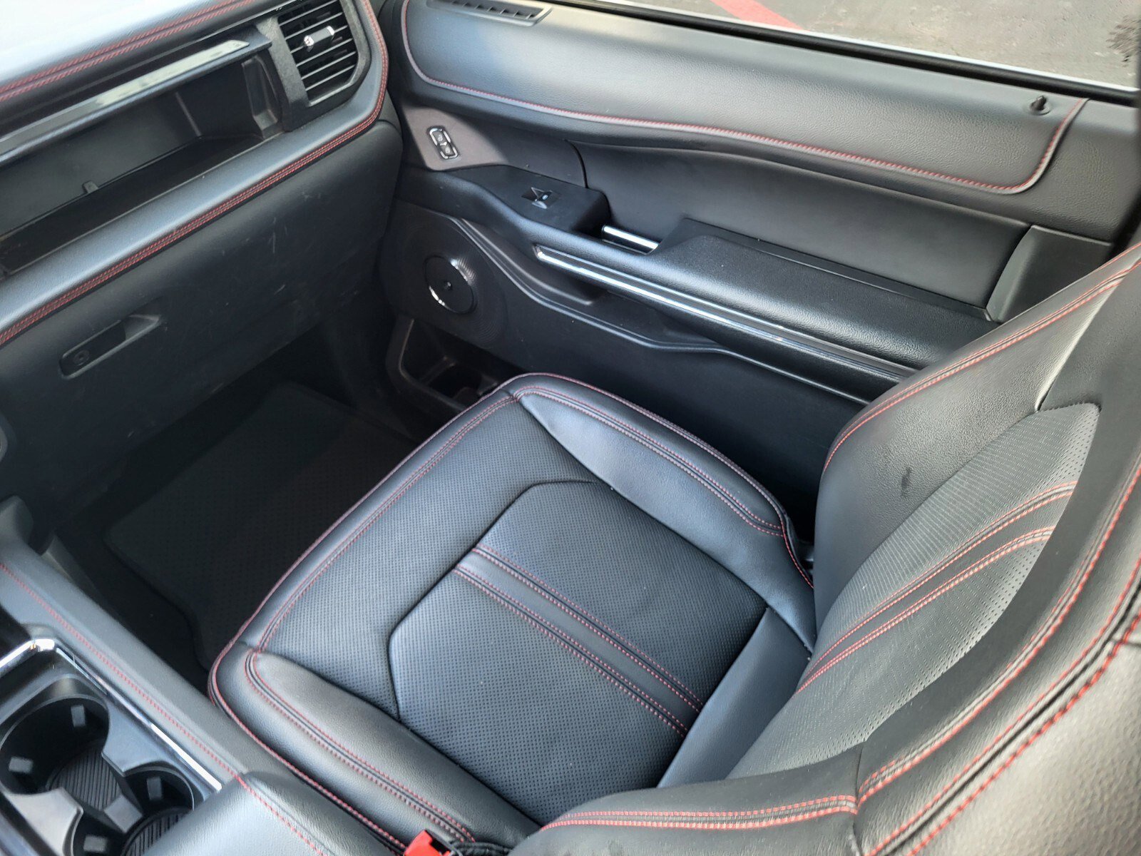 Certified 2023 Ford Expedition Max Limited RWD image 16