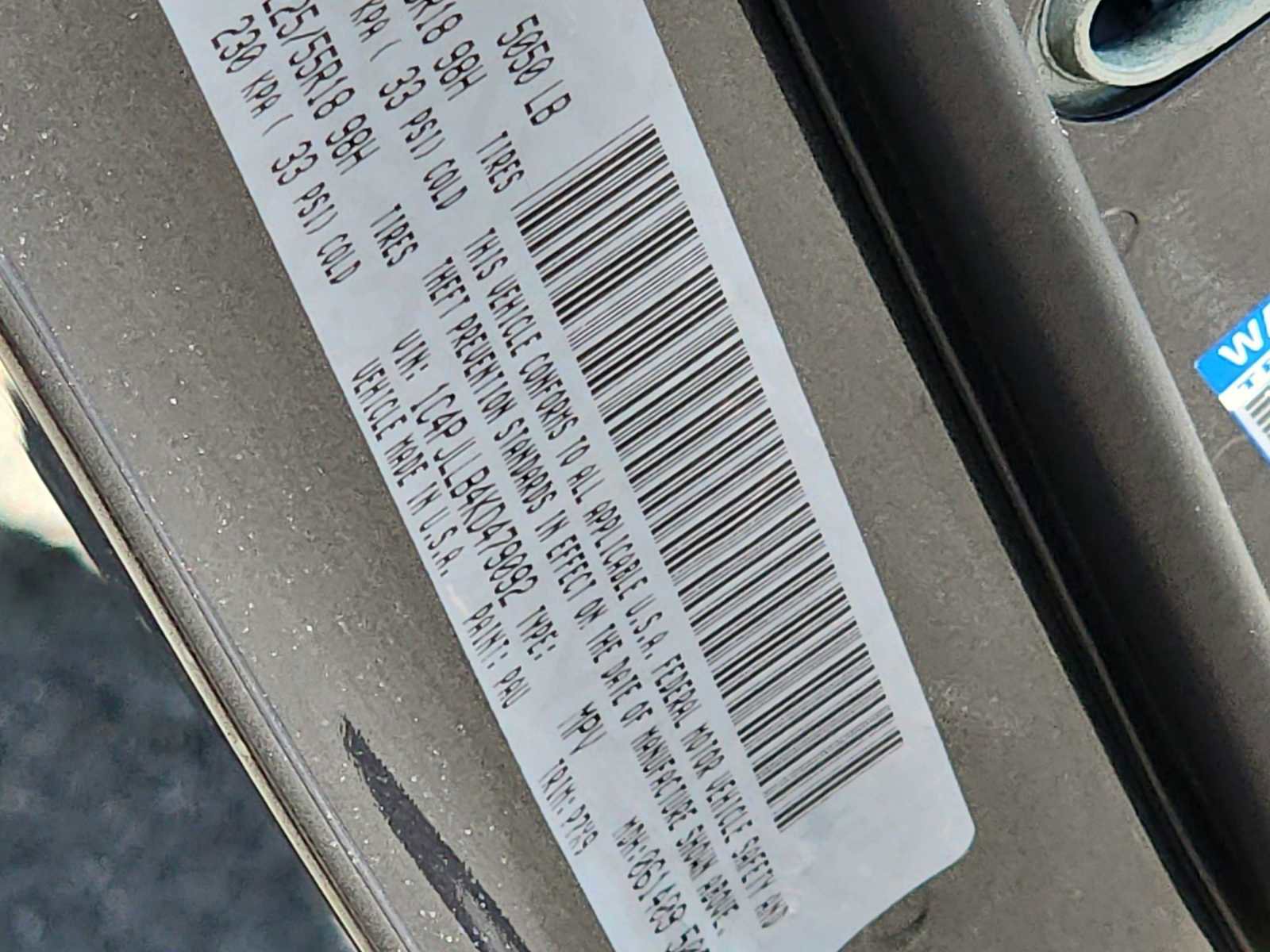 Used 2019 Jeep Cherokee Latitude Plus FWD image 25