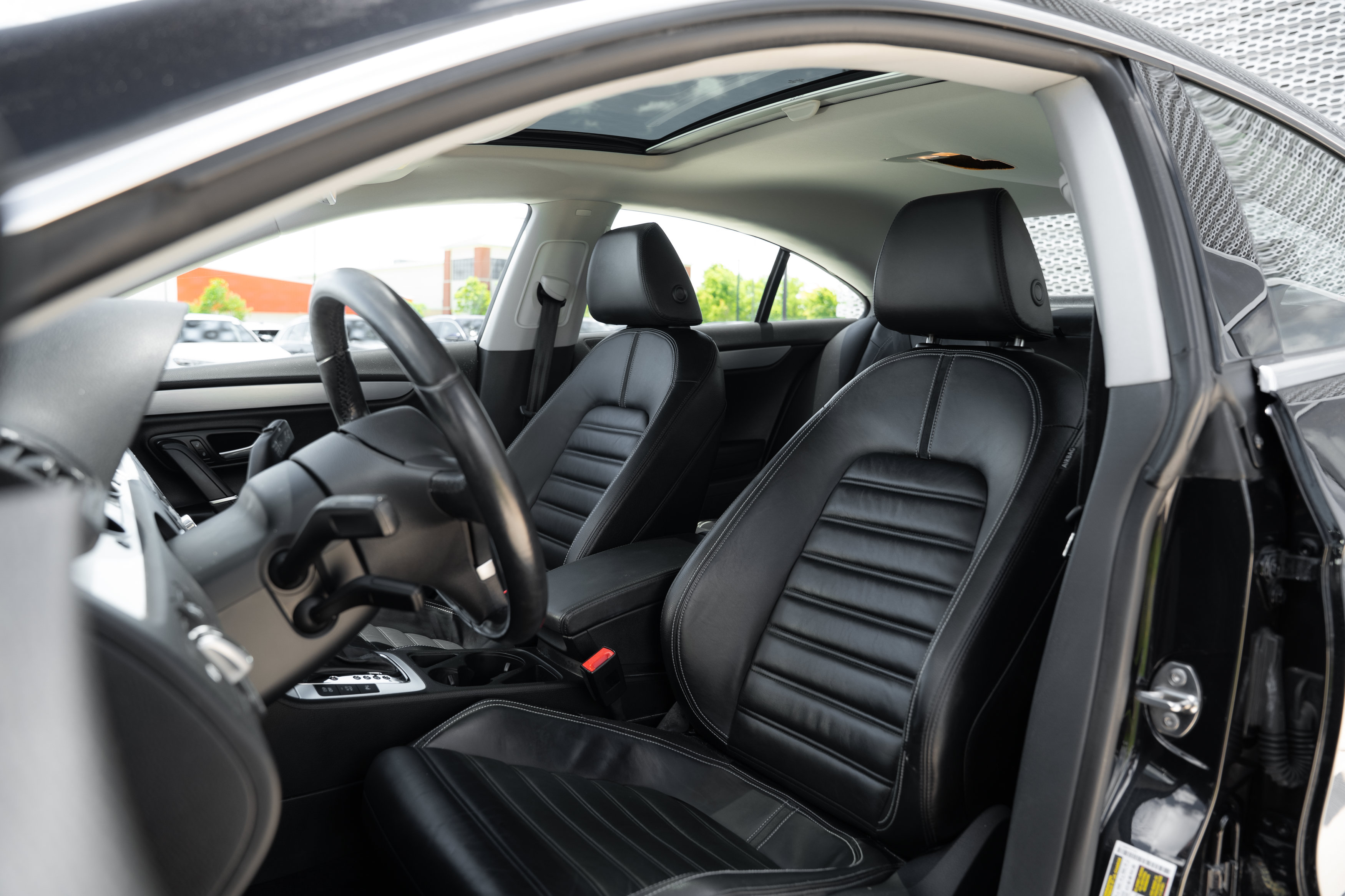 Used 2009 Volkswagen CC Luxury FWD image 20