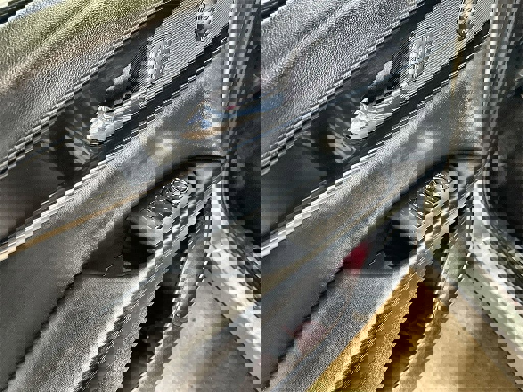 Used 2021 Lincoln Nautilus Reserve image 14