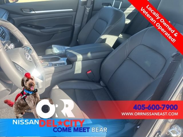 New 2025 Nissan Altima 2.5 SL FWD image 17
