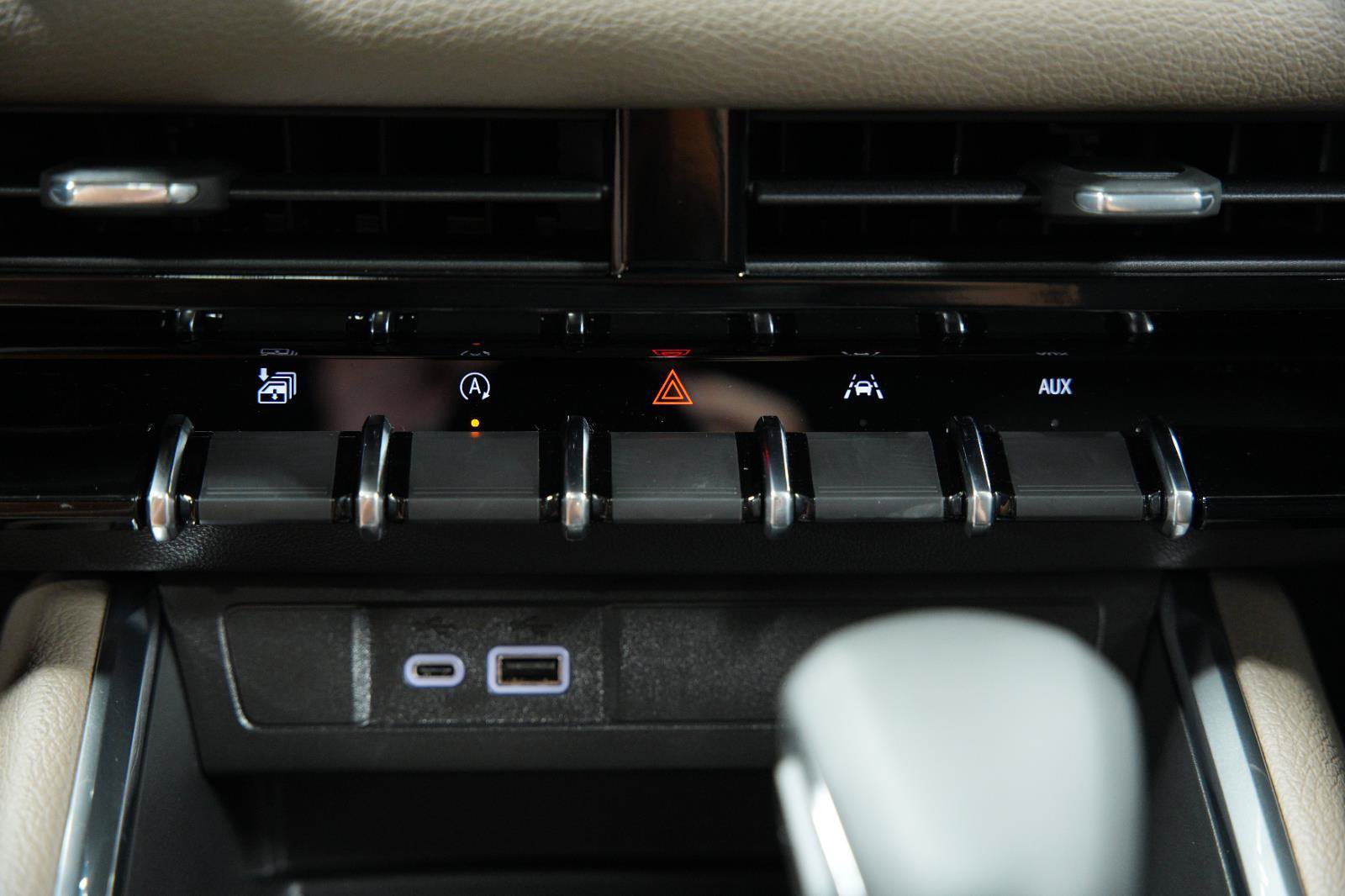 New 2026 GMC Canyon Denali AWD/4WD image 37