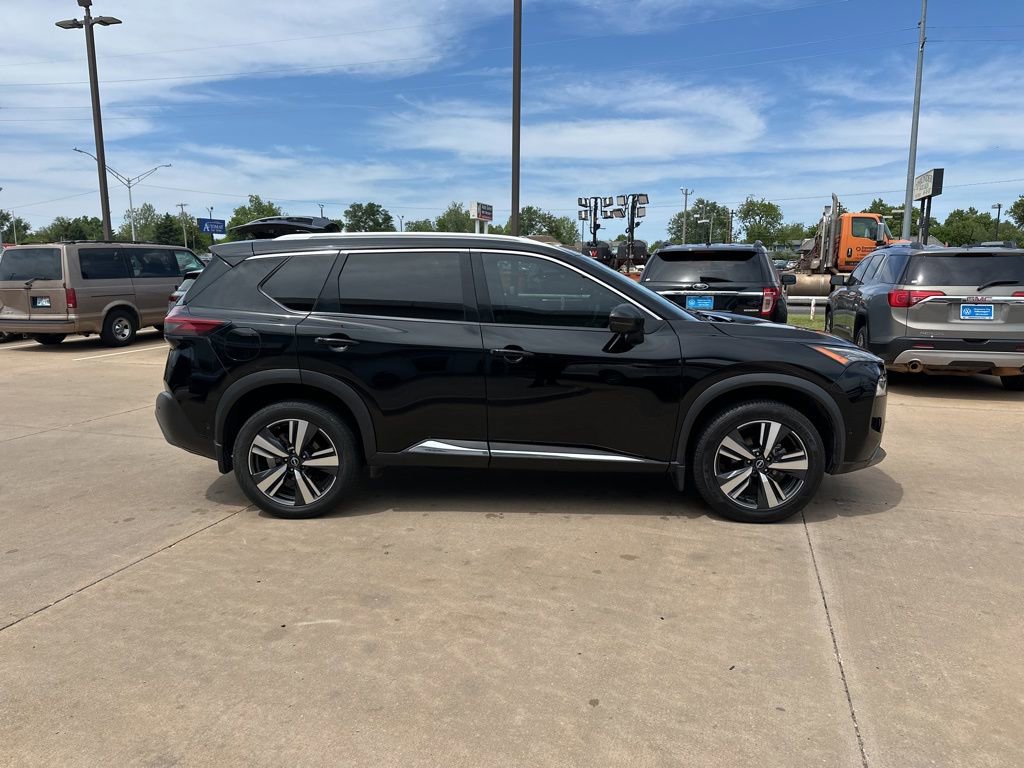 Used 2023 Nissan Rogue SL w/ SL Premium Package FWD image 4