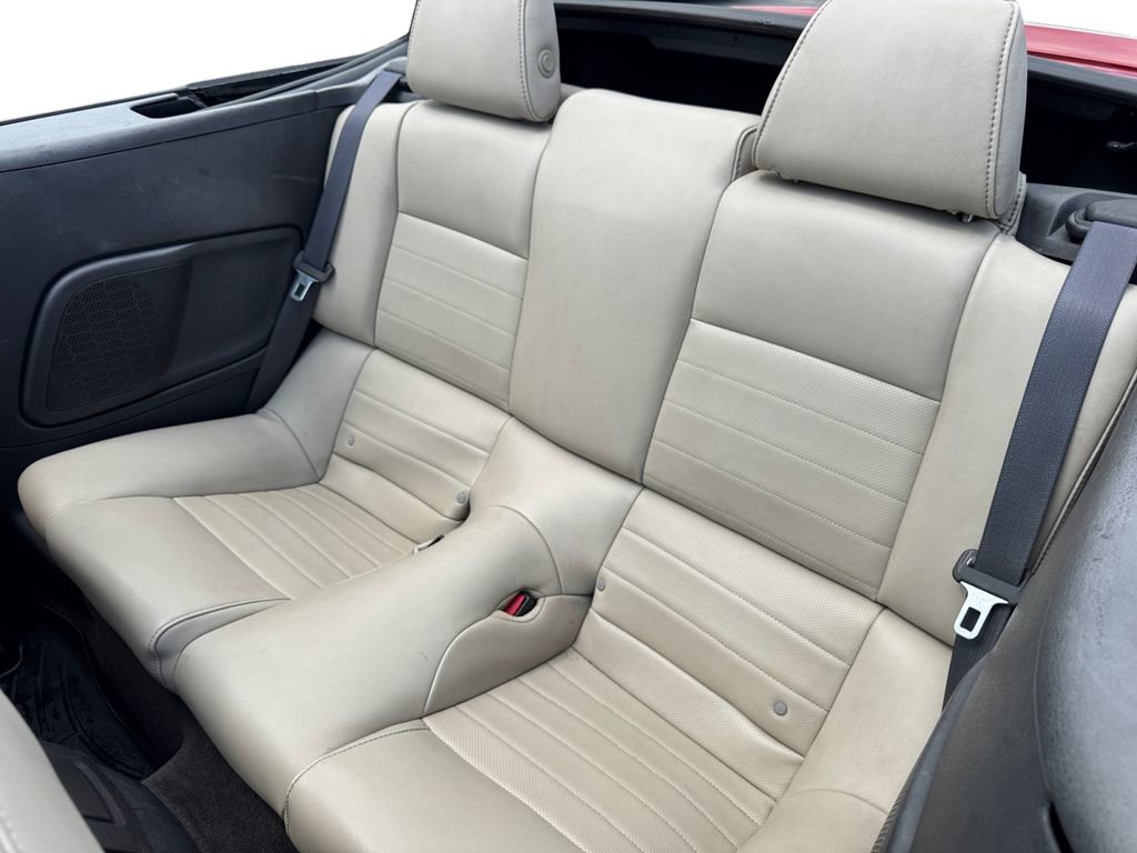 Used 2013 Ford Mustang Premium RWD image 13