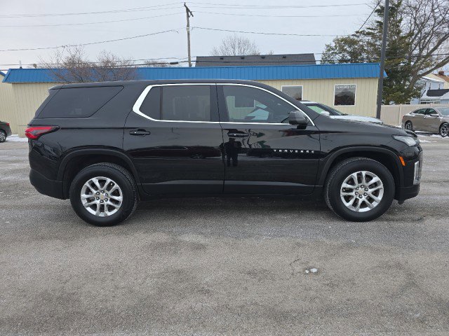 Used 2023 Chevrolet Traverse LS image 6