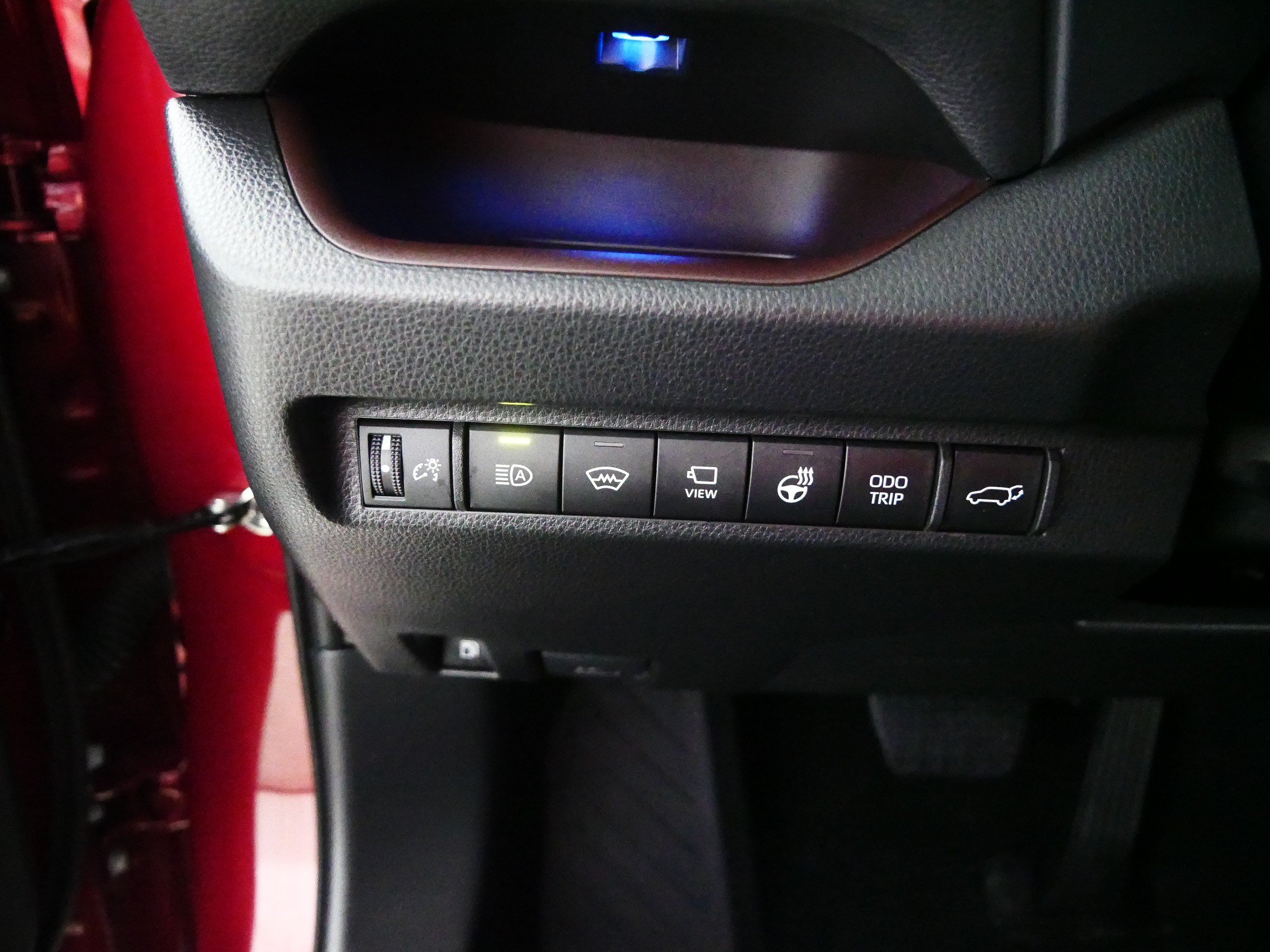 Used 2025 Toyota RAV4 Limited w/ Advanced Technology Package AWD/4WD image 26