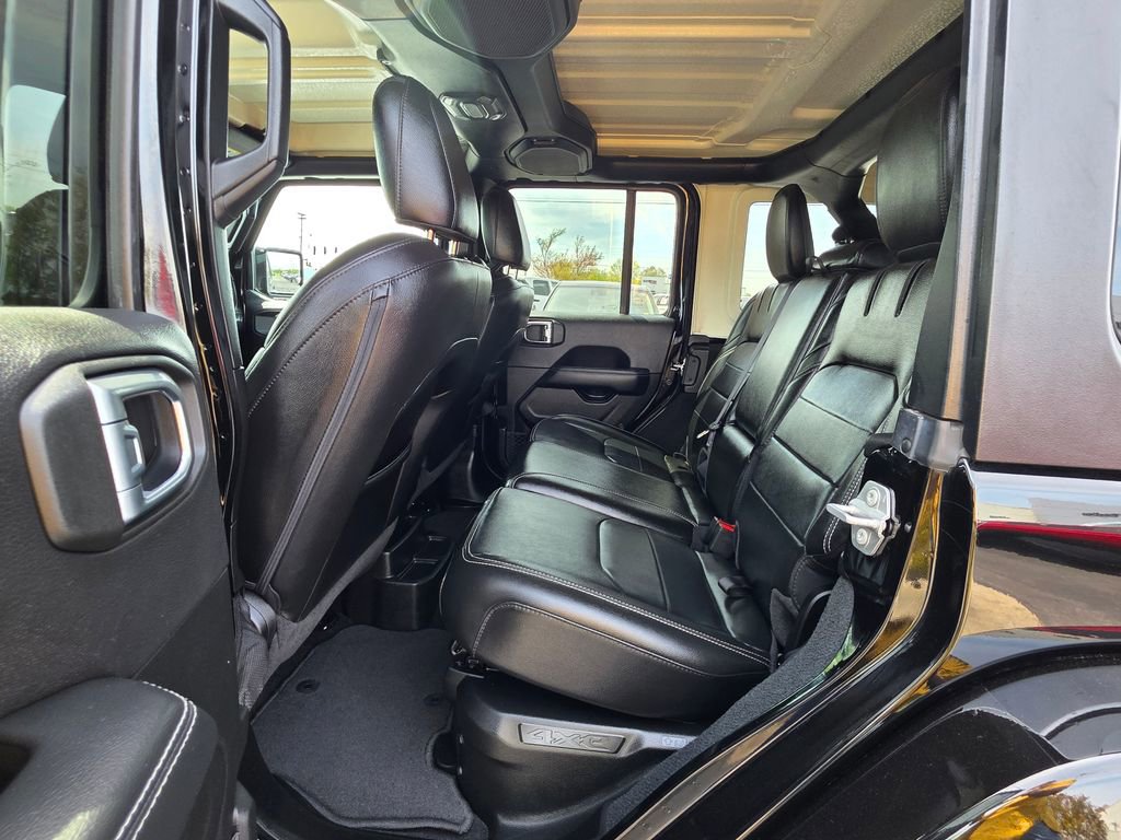 Used 2023 Jeep Wrangler Unlimited Sahara w/ Cold Weather Group image 32