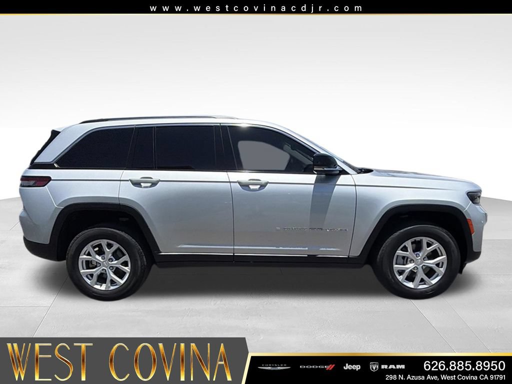 Used 2023 Jeep Grand Cherokee Limited RWD image 12
