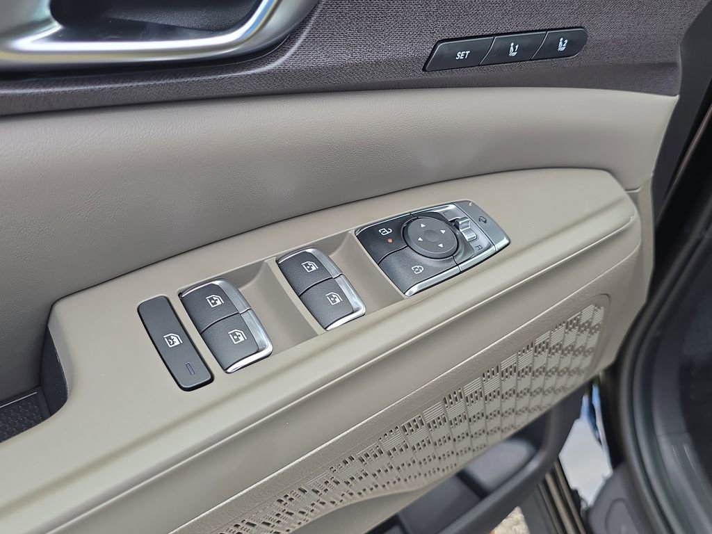 New 2026 Kia Carnival EX FWD image 21