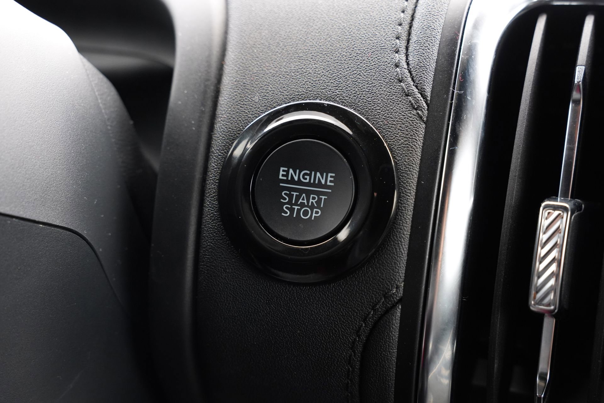 Used 2025 Ford Expedition Tremor image 15