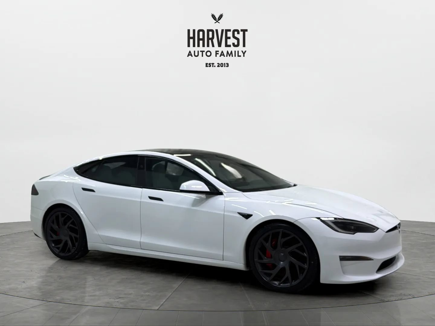 Used 2024 Tesla Model S Plaid AWD/4WD image 10