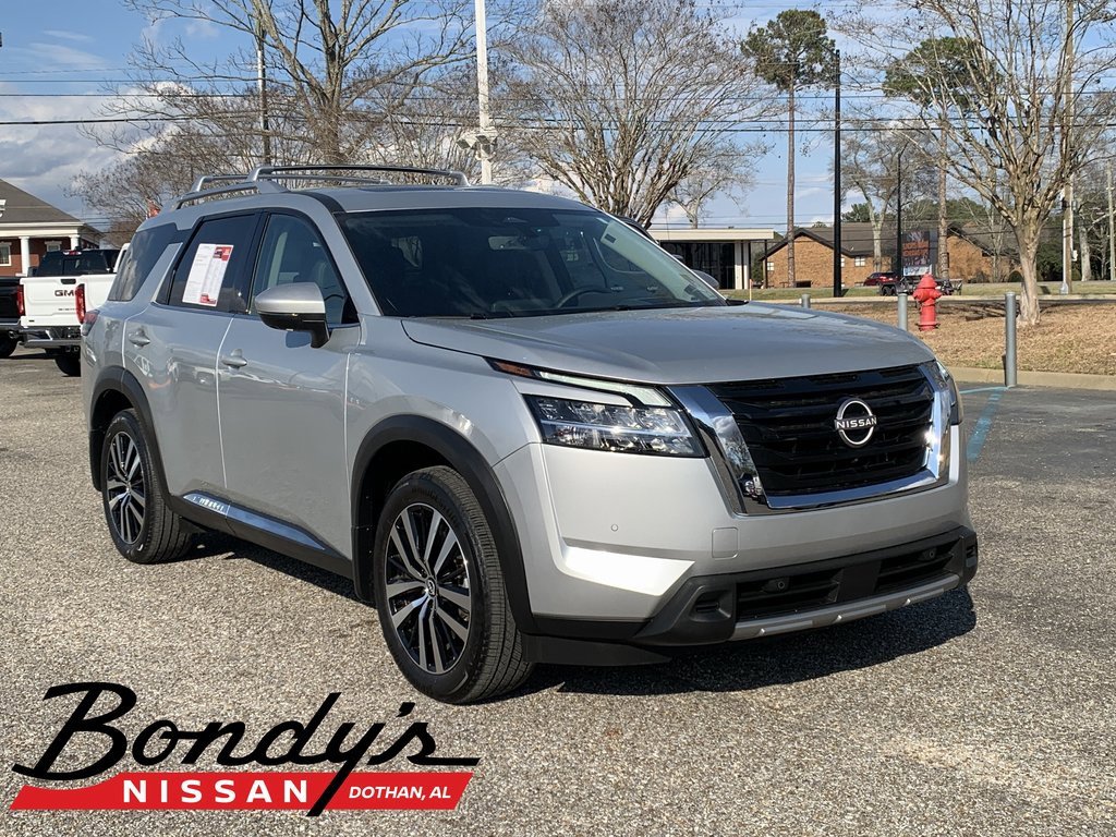Used 2024 Nissan Pathfinder Platinum w/ Cargo Package image 1
