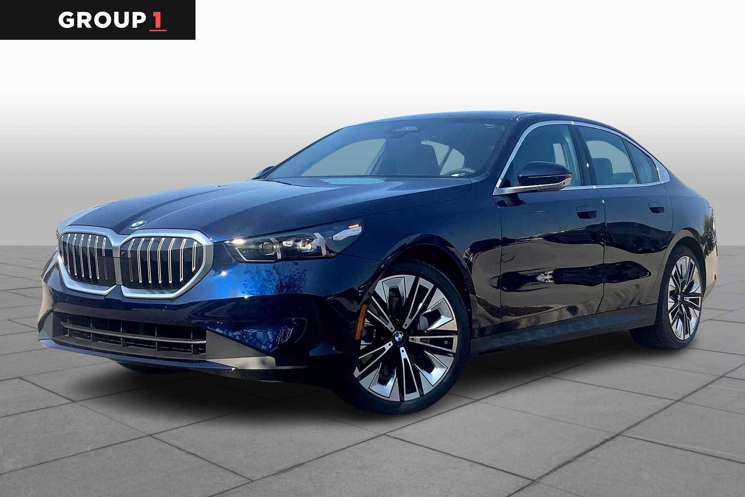 Used 2026 BMW 530i w/ Premium Package RWD image 1