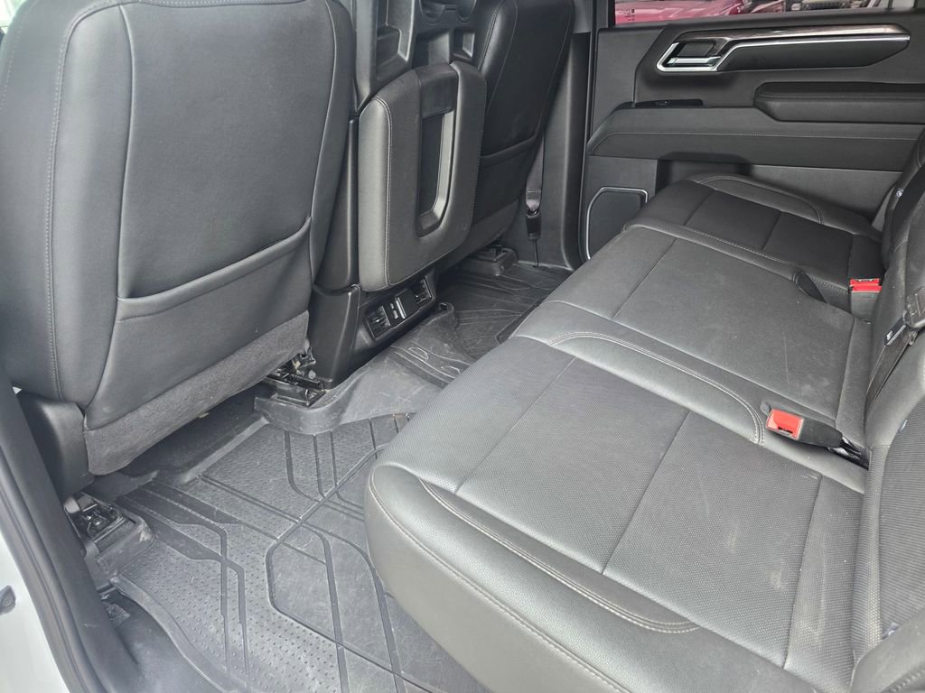 Used 2024 Chevrolet Silverado 2500 LTZ image 12