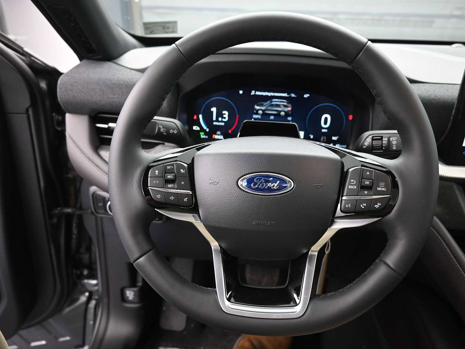 New 2026 Ford Explorer Platinum image 29