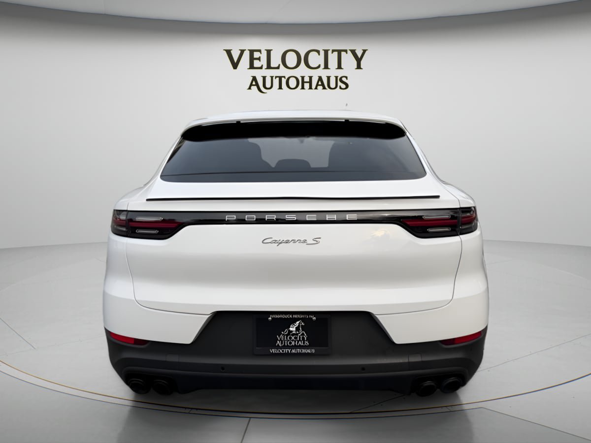 Used 2022 Porsche Cayenne S Platinum AWD/4WD image 6