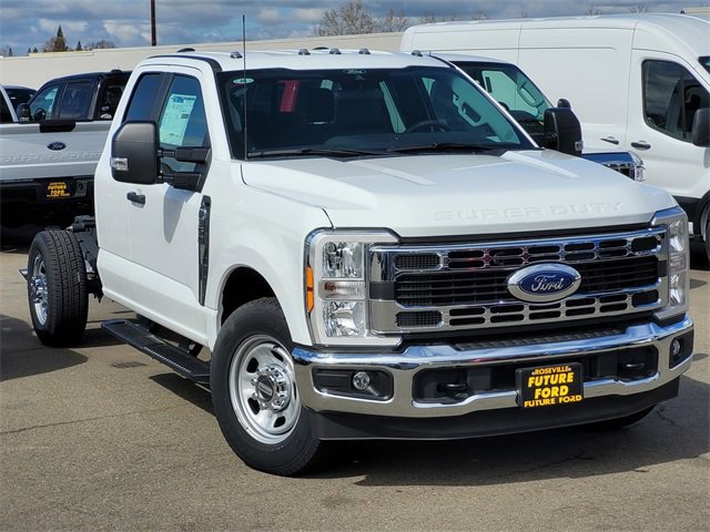 New 2024 Ford F350 XL w/ XL Chrome Package