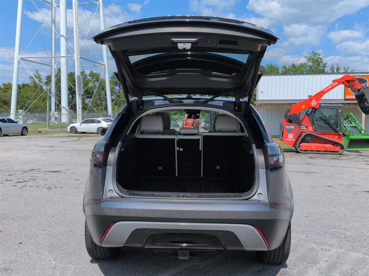 Used 2019 Land Rover Range Rover Velar S AWD/4WD image 32
