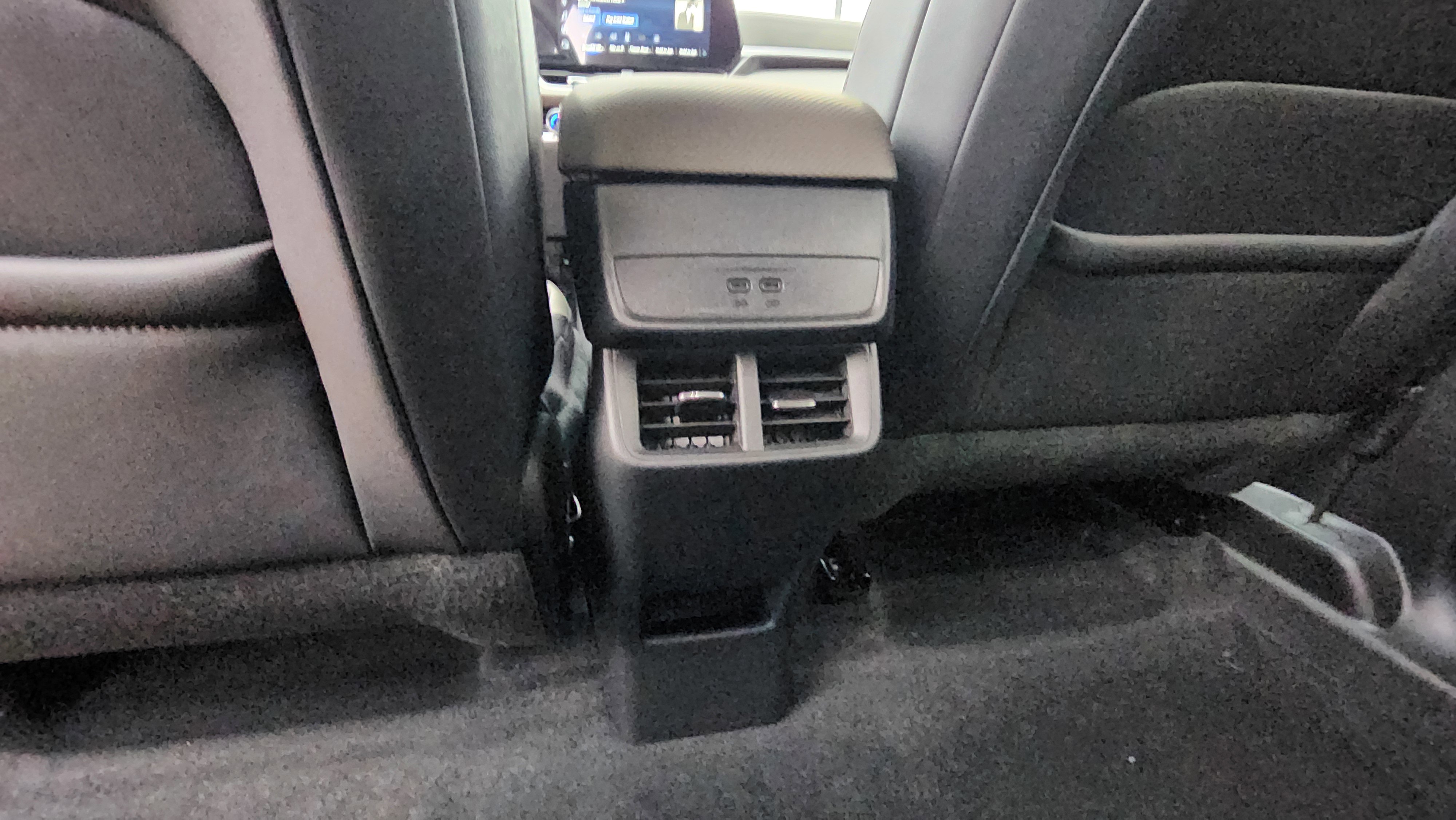 New 2026 Chevrolet Equinox LT w/ Convenience Package II image 17