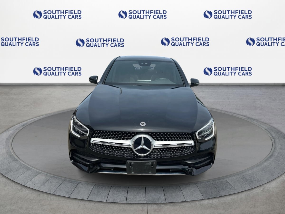 Used 2023 Mercedes-Benz GLC 300 4MATIC Coupe image 9