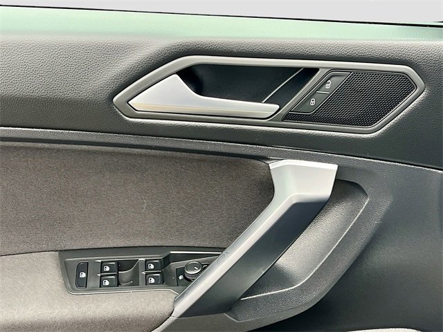 Used 2021 Volkswagen Tiguan S image 17