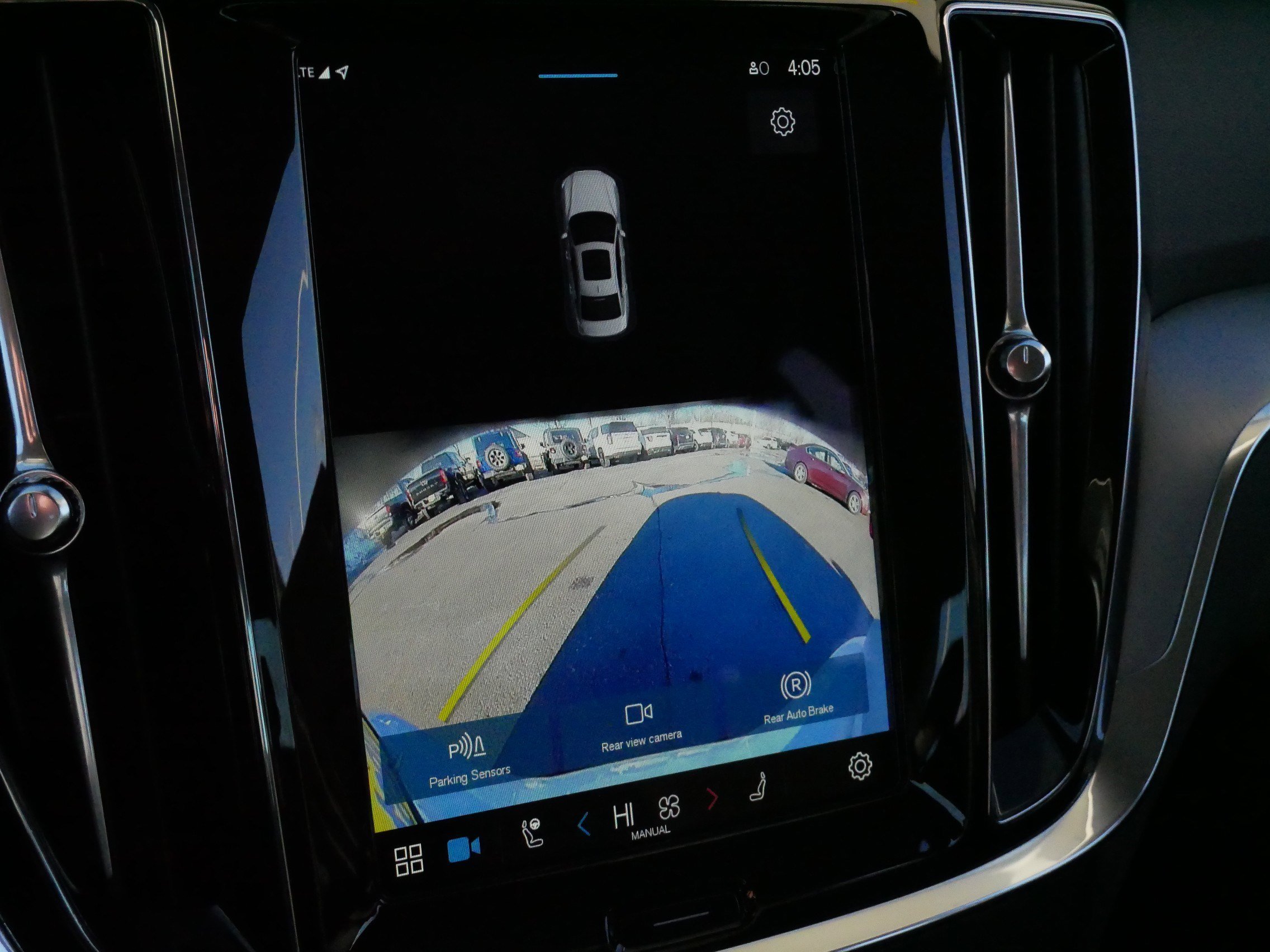 Used 2025 Volvo S60 B5 Core image 28