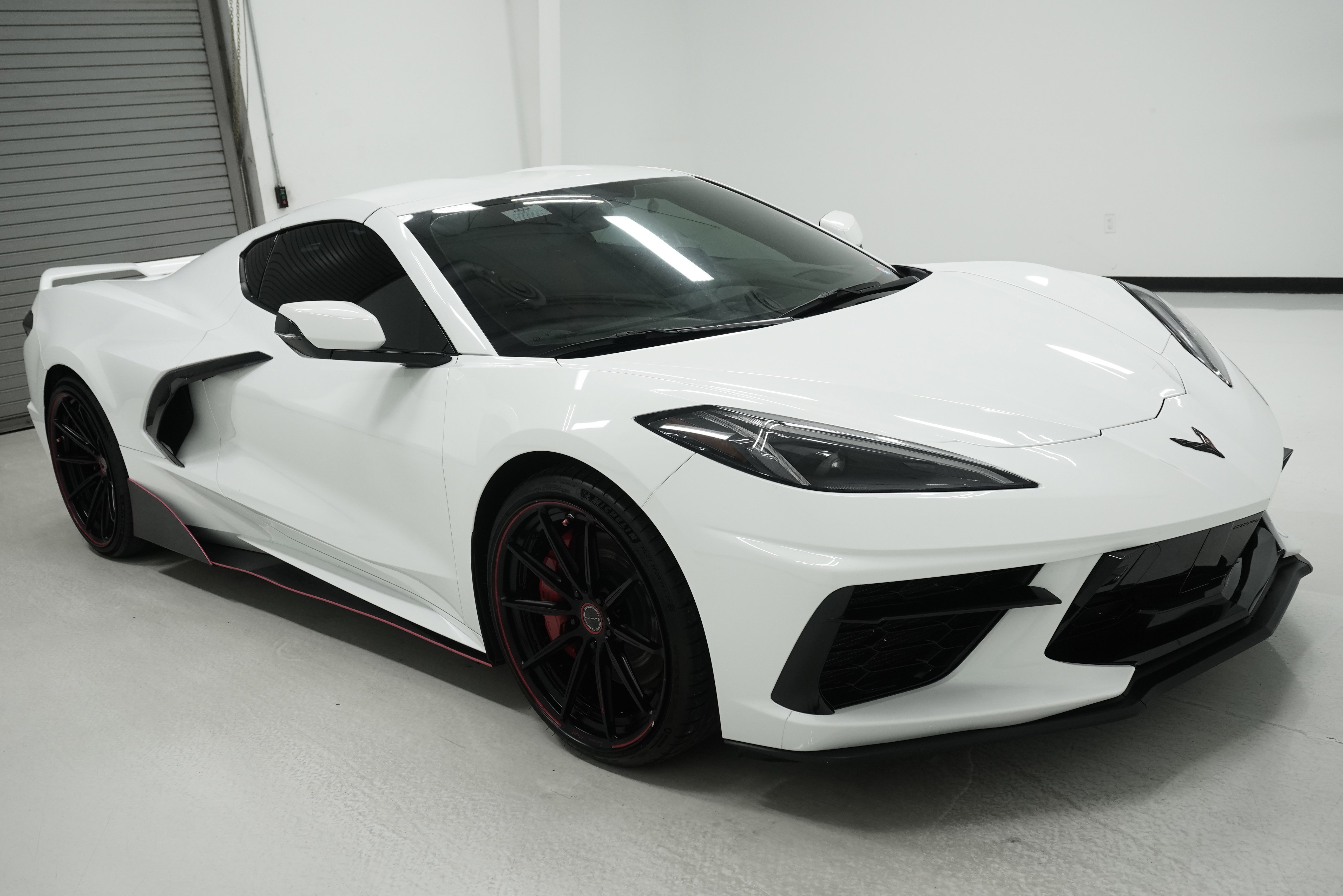 Used 2021 Chevrolet Corvette Stingray Premium Cpe w/ Z51 Performance Package image 3