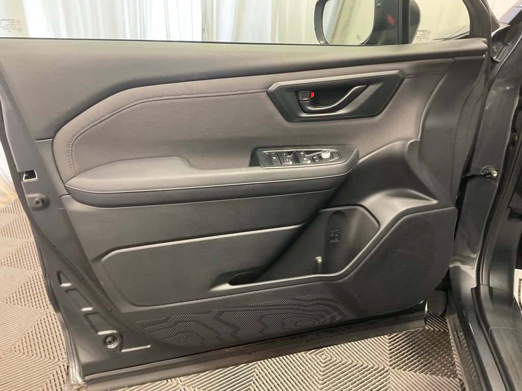 Used 2025 Subaru Forester Premium AWD/4WD image 17