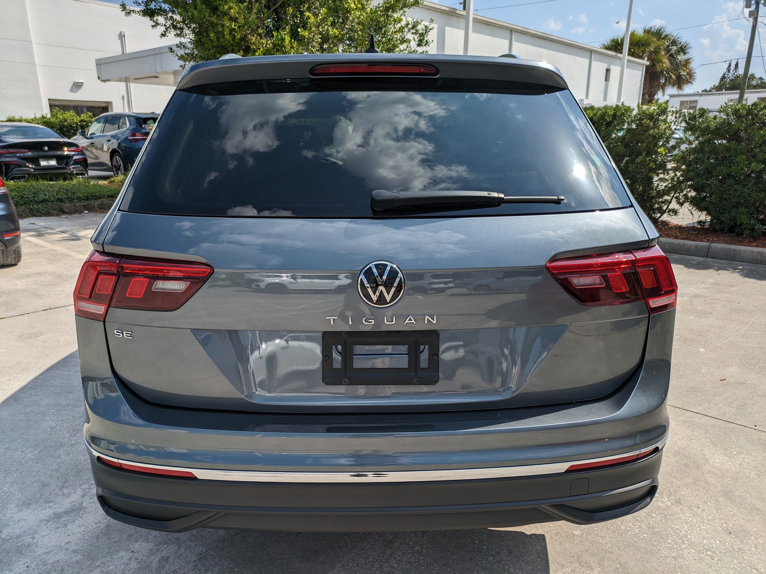 Certified 2023 Volkswagen Tiguan SE FWD image 5