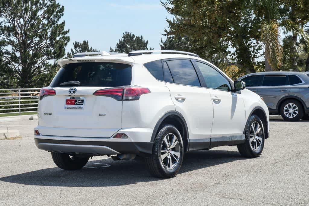 Used 2018 Toyota RAV4 XLE FWD image 9