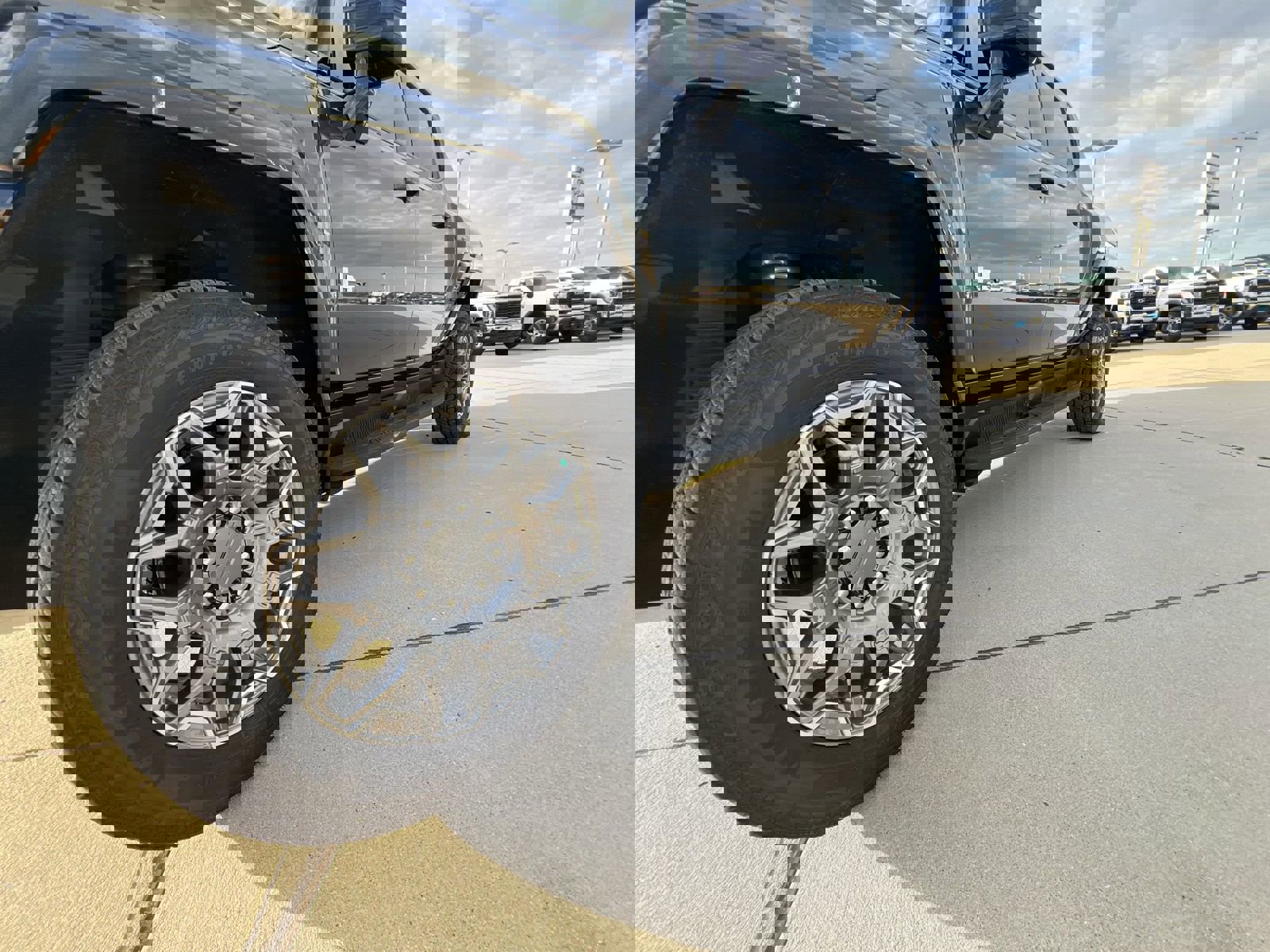 New 2026 GMC Hummer EV 4x4 Crew Cab image 32