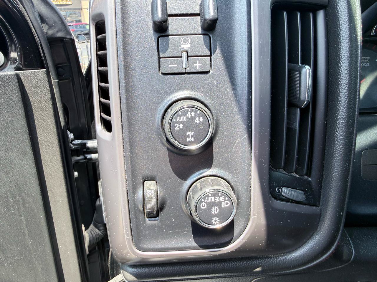 Used 2016 GMC Sierra 1500 SLT w/ All Terrain X Package AWD/4WD image 15