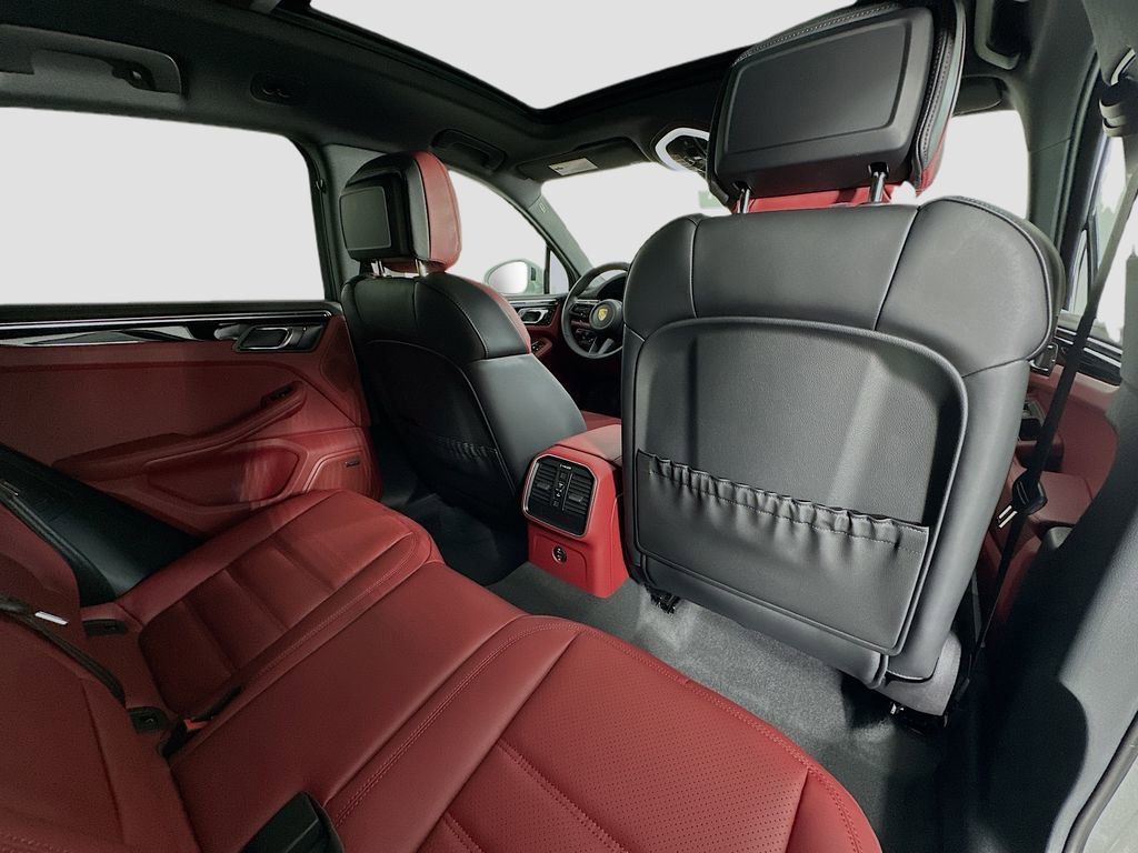 New 2026 Porsche Macan S image 30
